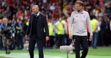 في الكورة : 
                                            ألونسو مُهدد بالرحيل عن الريال بعد قمة السيتي.. ومفاضلة بين زيدان وكلوب
                                        