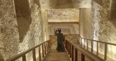 سحر مقابر الملوك تجذب سياح العالم يومياً لزيارتها غرب الأقصر يومياً.. صور