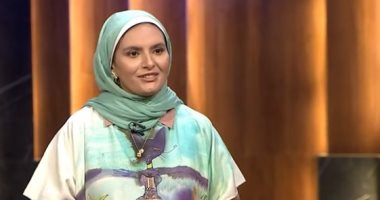 سمية أبو العز.. فنانة تشكيلية مصرية وصلت للعالمية