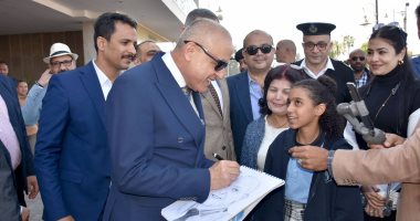 كرنفال شعبى وفرعونى مبهج على كورنيش النيل احتفالا بالعيد القومى للأقصر