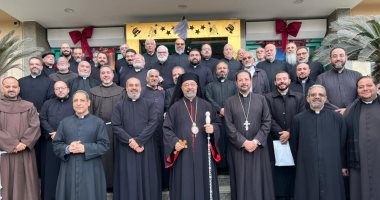 بطريرك الأقباط الكاثوليك يلتقى كهنة الإيبارشيّة البطريركية ويهنئهم بعيد الميلاد