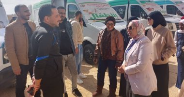 الكشف على 830 مواطنا بالقافلة الطبية بقرية الدوايدة فى الإسماعيلية