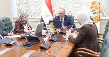 وزير العمل يبحث مع مسؤولى البنك الدولى إعداد تقرير مؤشرات رأس المال البشرى