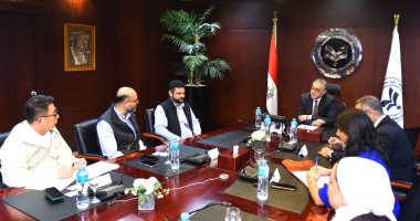 هيئة الاستثمار تبحث مع Fountain Set limited إنشاء مجمع صناعى للغزل والنسيج