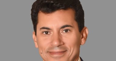 وزير الإسكان يهنئ وزير الشباب لاختياره رئيسًا للجنة الحكومية الدولية للتربية البدنية
