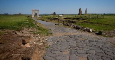 اكتشاف تمثال يونانى عمره 2500 عام بإيطاليا.. هل كشف عن أدلة جديدة؟