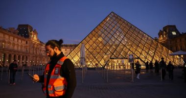 كشف الثغرات الأمنية لمتحف اللوفر