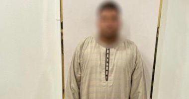 ضبط شخص جمع بطاقات الناخبين في الأقصر