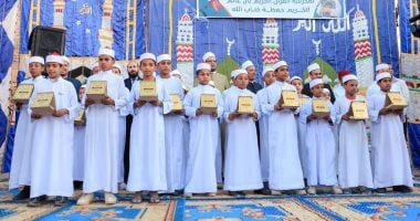فرحة القرآن.. تكريم مبهج لحفظة كتاب الله بساحل بشلاو في قنا.. صور