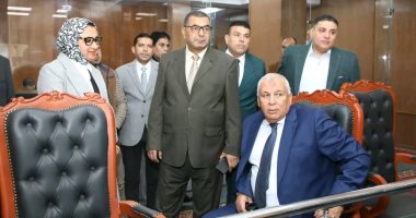 محافظ الوادى الجديد يتابع انتظام لجان انتخابات مجلس النواب