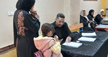 إقبال كثيف من نساء الوراق على اللجان فى ثانى أيام الإعادة بانتخابات النواب