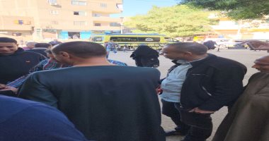 محافظ الأقصر يتفقد لجان الكرنك لمتابعة توافد الناخبين على اللجان.. فيديو