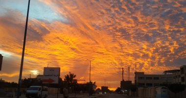 اروع مشاهد الغروب وانعكاس اشعة الشمس على الغيوم - مطروح