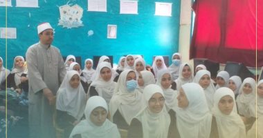أنشطة موسعة لمديرية الأوقاف بمساجد الفيوم.. مجلس البردة وقوافل واعظات أبرزها
