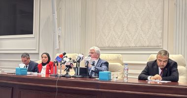 الدكتور أيمن عاشور وزير التعليم العالى خلال المؤتمر الصحفى