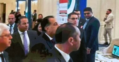 مدبولى يفتتح IRC EXPO 2025 ويشهد توقيع عقود 9 تحالفات لربط البحث العلمى بالصناعة.. مصر تجمع 80 دولة و140 أكاديمية فى أكبر حدث علمى.. رئيس الوزراء: نقترب من اقتصاد المعرفة.. ومصر ضمن أفضل 100 تجمع تكنولوجى2025