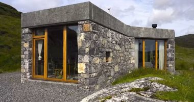 منزل عشبى منخفض التكلفة يحصد لقب "منزل العام 2025".. صور