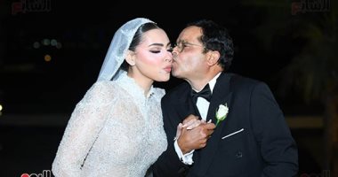 محمد هنيدى وابنته العروسة 