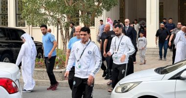 بعثة بيراميدز تؤدي صلاة الجمعة