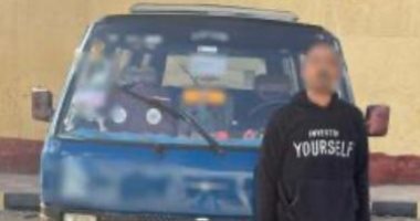 ضبط سائق ميكروباص بالمنيا لإنزاله راكبًا كبير السن والتعدى على ركاب