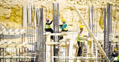 خريطة وظائف العمالة غير المنتظمة فى مصر بالأجور وعدد فرص العمل.. جهاز الإحصاء: 7.5 مليون يعملون خارج المنشآت منهم 7 ملايين ذكور.. أكثر من 3 ملايين عمال بناء وإصلاح أحذية ومنجدين ومبيض محارة ونقاش وميكانيكى