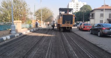 طرق الإسماعيلية تواصل أعمال صيانة وتطوير عدد من الشوارع والمحاور الرئيسية