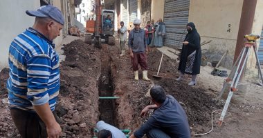 محافظ كفر الشيخ: رصف وإنارة الطرق وتركيب خطوط مياه وصرف استجابة للمواطنين