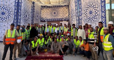 جانب من العاملين بالمشروع 