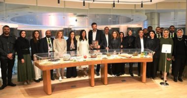 مستشفى الناس يفتتح قاعة "تاريخ الطب المصري" من تنسيق "دار راوي للنشر" كأول معرض ثقافي دائم بمؤسسة طبية