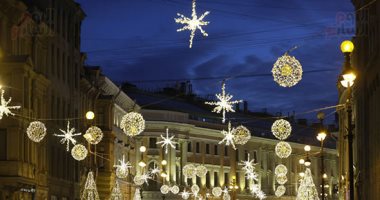 احتفالات الشتاء في سانت بطرسبرج.. تألق قبل عيد الميلاد