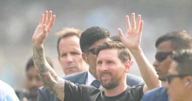 في الكورة : قائمة أسعار مصافحة والتقاط الصور مع ميسى فى زيارته التاريخية للهند