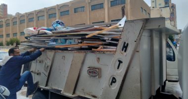 إزالة اعلانات مخالفة وغير مرخصة بكفر الشيخ