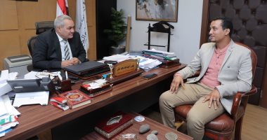 الموانئ الجافة والمناطق اللوجستية وسيلة استراتيجية لتعظيم الاقتصاد المصرى.. سيد متولي: تخفف الضغط عن الموانئ البحرية وتسرّع التداول.. ويؤكد: التحول الرقمى يقلل زمن الإفراج الجمركى ويزيد الكفاءة التشغيلية