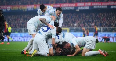 إنتر ميلان يخطف صدارة الدوري الإيطالي بفوزه الصعب على جنوى