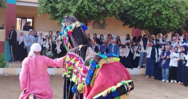 فقرات فنية داخل المدارس