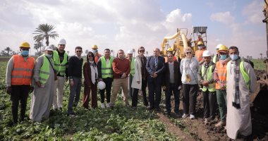 رئيسة بعثة الاتحاد الأوروبي تتفقد مشروعات الصرف الصحي  في محافظة المنيا