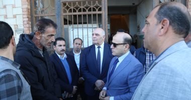 محافظ كفر الشيخ يلتقي أهالي البرلس ويستمع لمطالبهم لتحسين مستوى الخدمات