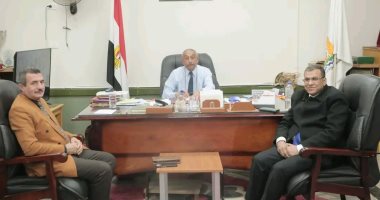 وكيل تعليم الوادى الجديد يناقش آخر الاستعدادات لامتحانات نصف العام