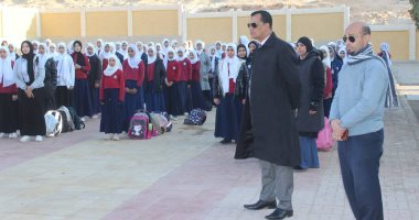 مدير تعليم سوهاج يتابع انتظام الدراسة بمدارس إدارة دار السلام