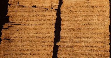 اكتشاف بردية موقعة بخط يد الملكة كليوباترا..شاهدها 