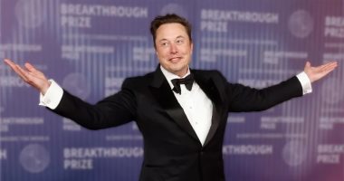 إيلون ماسك أول شخص فى التاريخ تتجاوز ثروته 600 مليار دولار