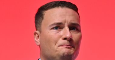 وزير الصحة البريطاني ويس ستريتينج 