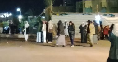 استمرار توافد المواطنين على لجان الاقتراع فى فترة المساء بجنوب سيناء
