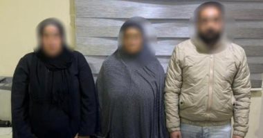 ضبط 3 أشخاص يوزعون أموال بمحيط لجان