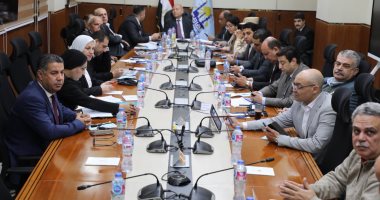 محافظ القاهرة يترأس اجتماع غرفة العمليات لمتابعة جولة الإعادة بانتخابات مجلس النواب