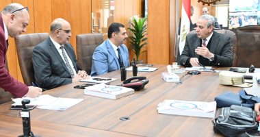 محافظ الغربية يتابع سير إعادة انتخابات مجلس النواب من مركز سيطرة الشبكة الوطنية 