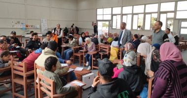 جامعة العاصمة تواصل تنظيم ورش فنية لاكتشاف مواهب الطلاب من ذوى الهمم 