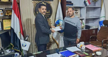 نقابة النقل والمواصلات تصرف 120 ألف جنيه لأسرة سائق توفى أثناء أداء عمله