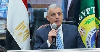 محافظ الإسماعيلية يتابع فتح المقرات الانتخابية فى اليوم الأول من انتخابات الإعادة