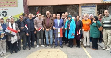 وكيل بيطرى الشرقية والعاملون بالمديرية يشاركون فى انتخابات مجلس النواب